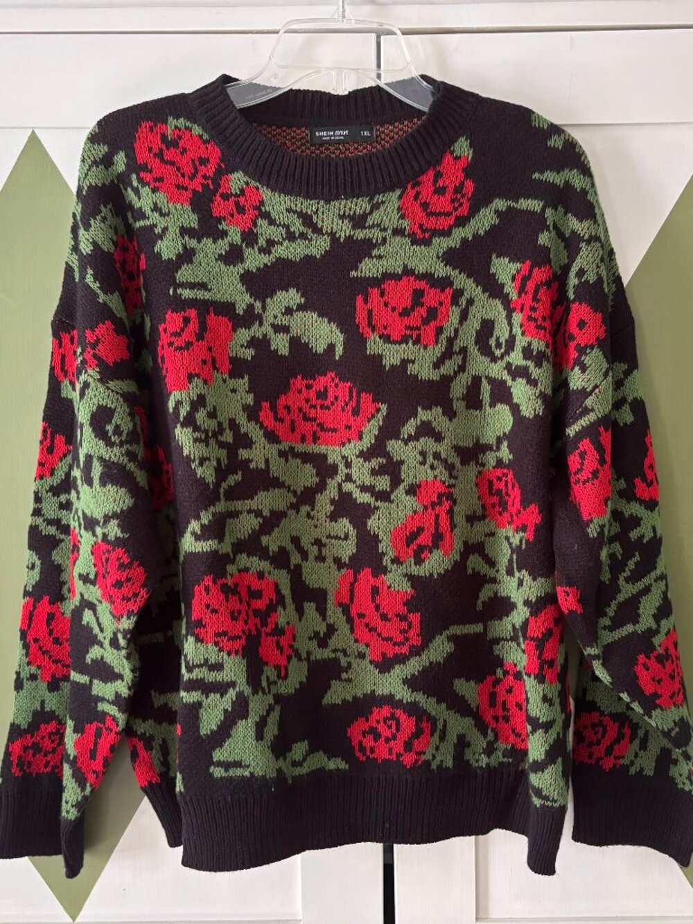 LIKE NEW! SHEIN Curve Red/Green/Black Roses Gothic Sweater